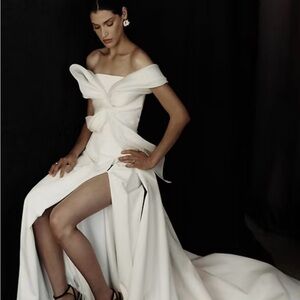 NEWHITE BRIDAL | Chic Strapless White Dress with Bow Accent